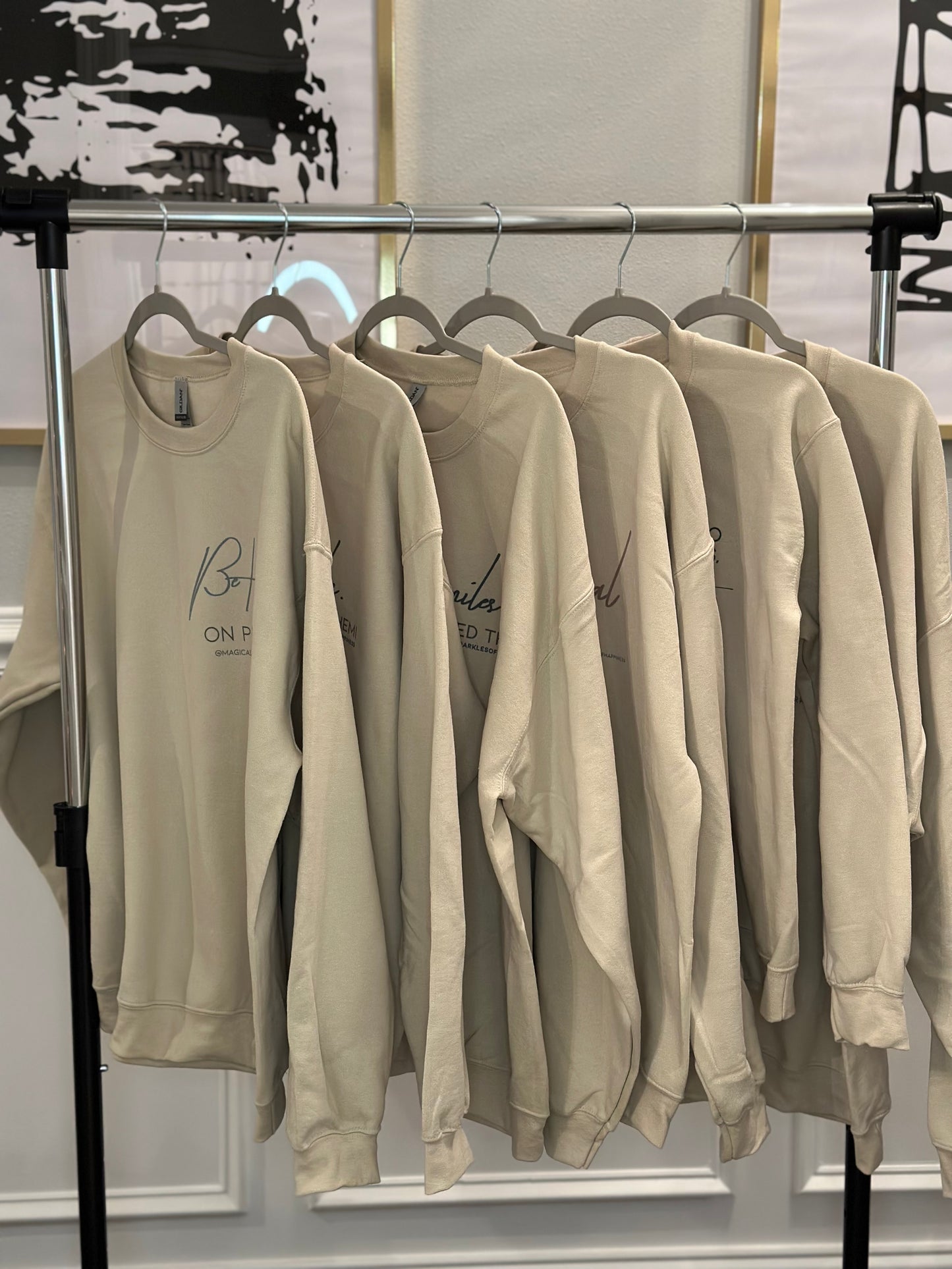 Sweatshirt - "Happiness is a Mindset!"